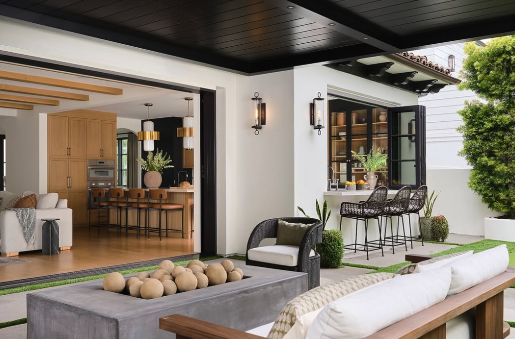 LaCantina sliding pocket door system
