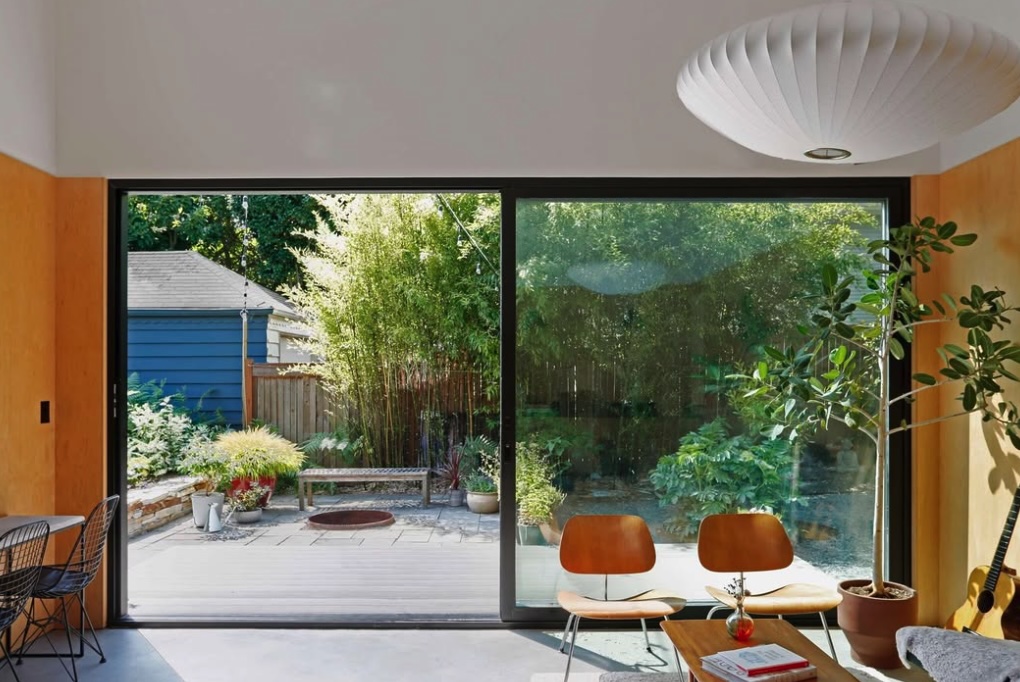LaCantina large glass panel doors